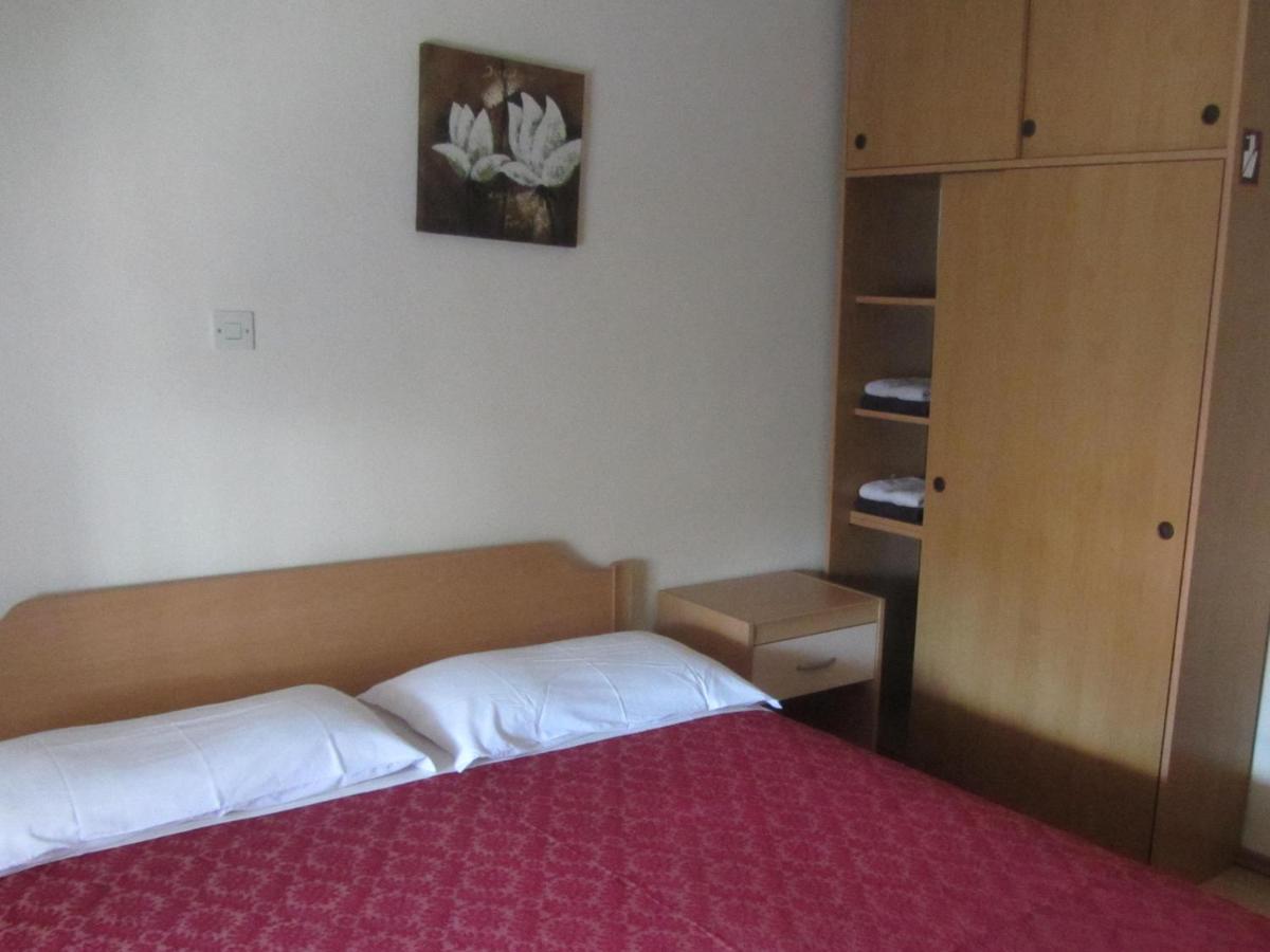 קובאריד Rooms Pri Lovrizu מראה חיצוני תמונה