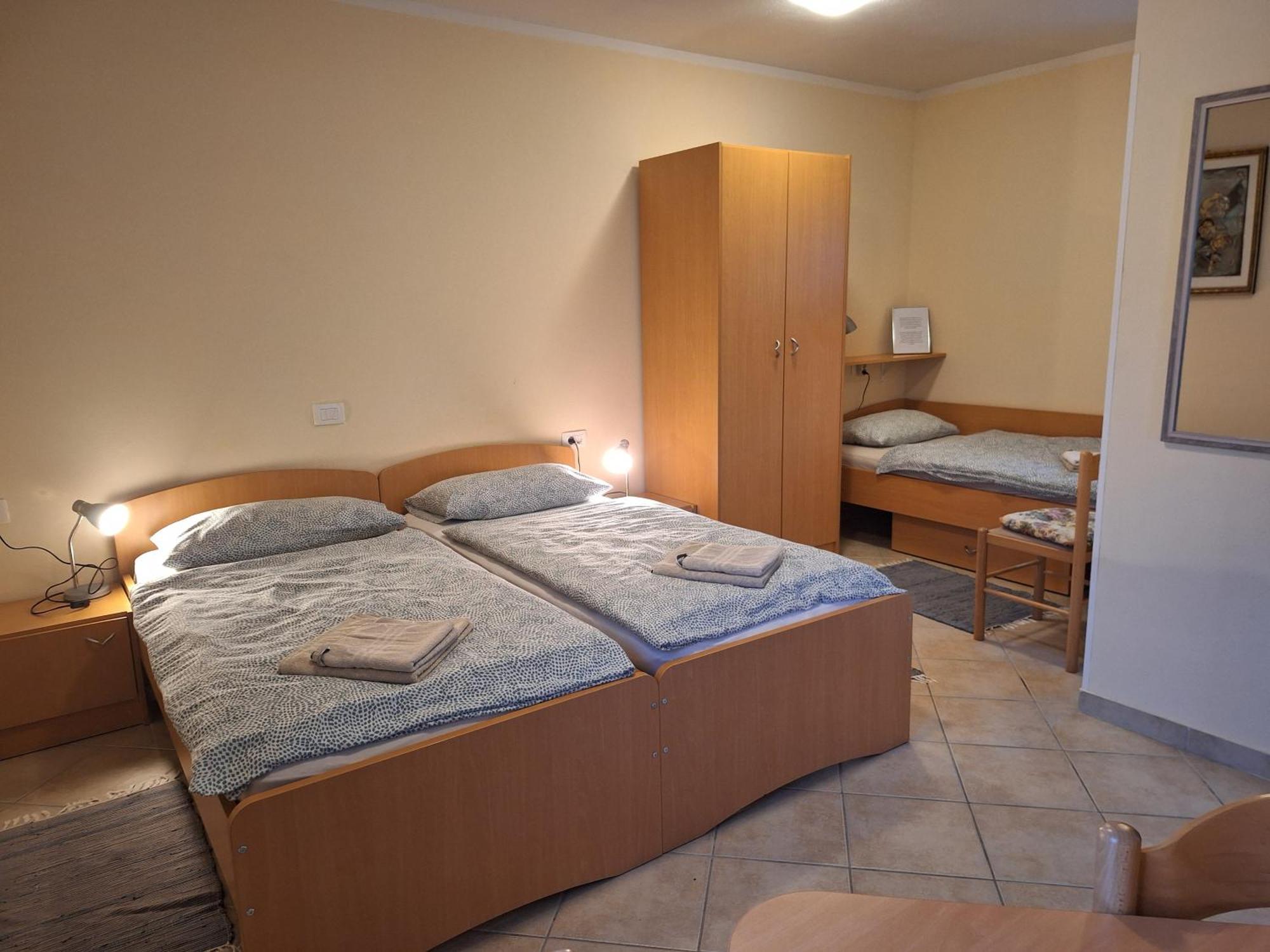 קובאריד Rooms Pri Lovrizu מראה חיצוני תמונה