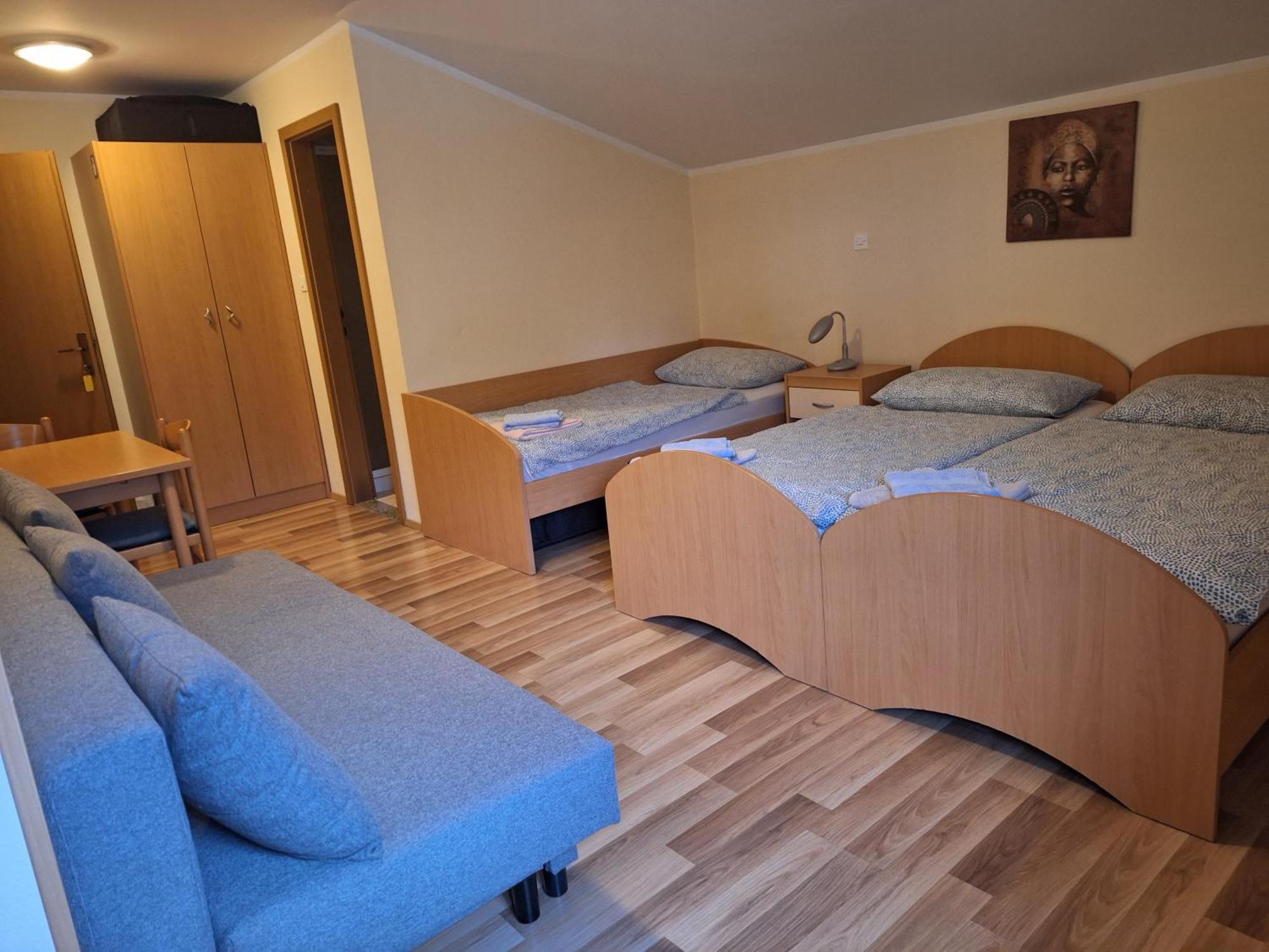 קובאריד Rooms Pri Lovrizu מראה חיצוני תמונה