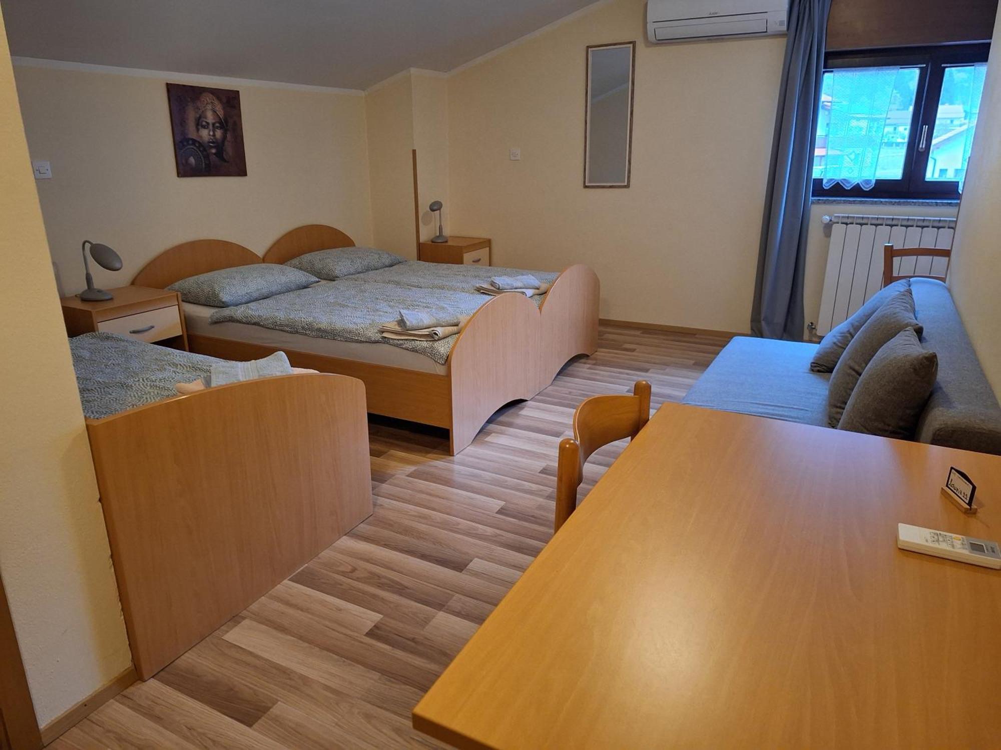 קובאריד Rooms Pri Lovrizu מראה חיצוני תמונה